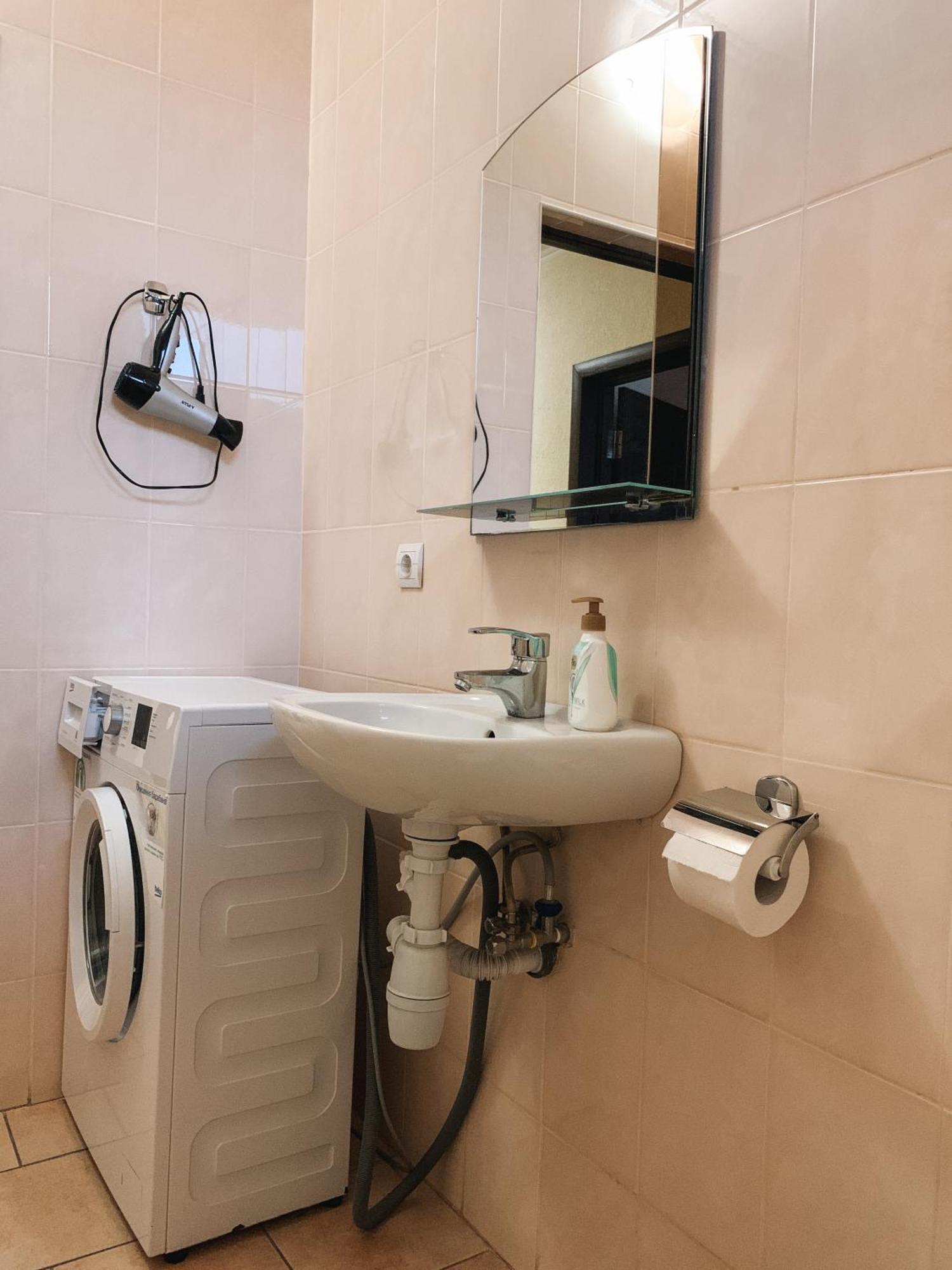 Apartments Domovik Parkaniya, 2A Мукачеве Екстериор снимка