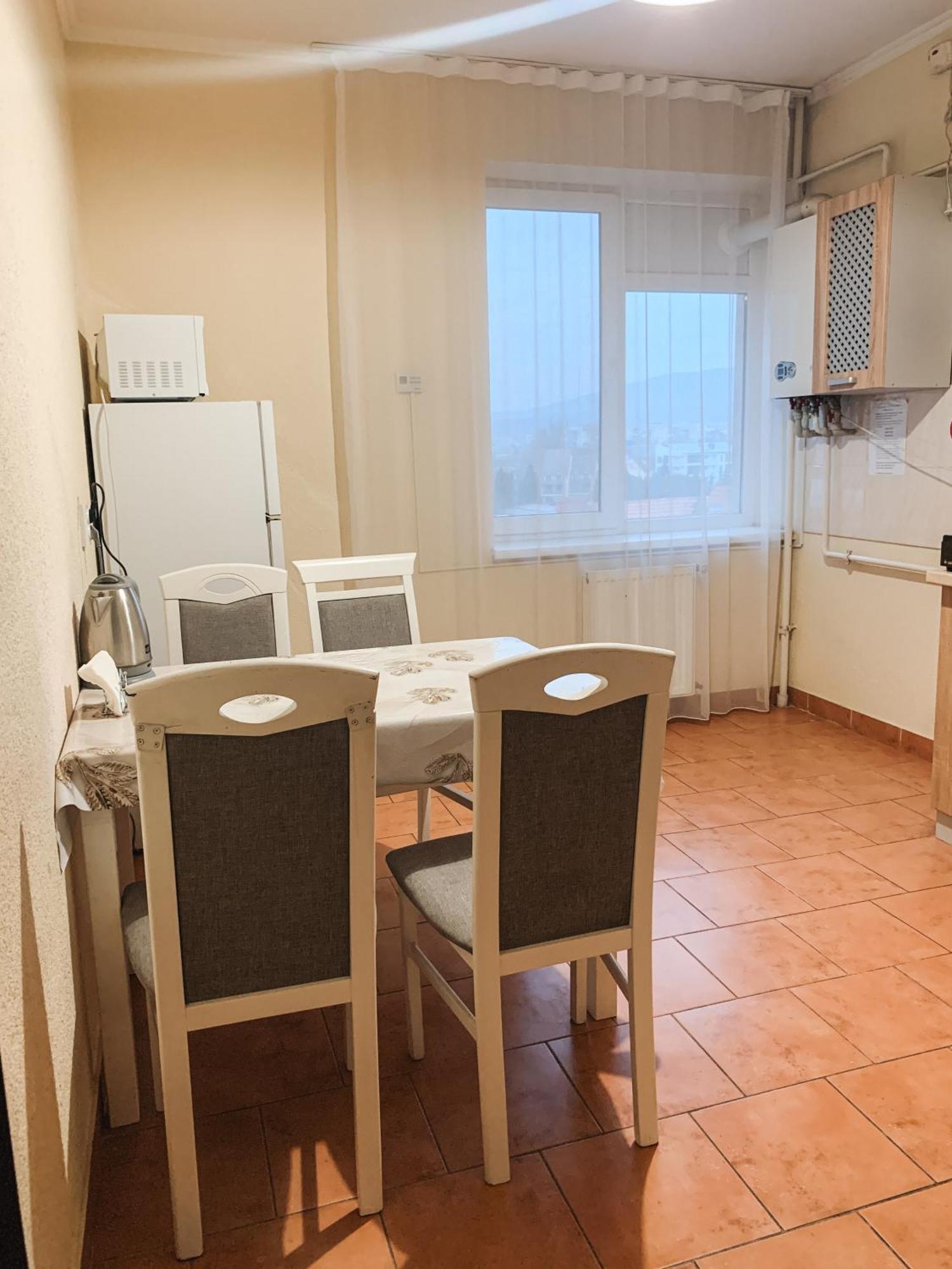 Apartments Domovik Parkaniya, 2A Мукачеве Екстериор снимка