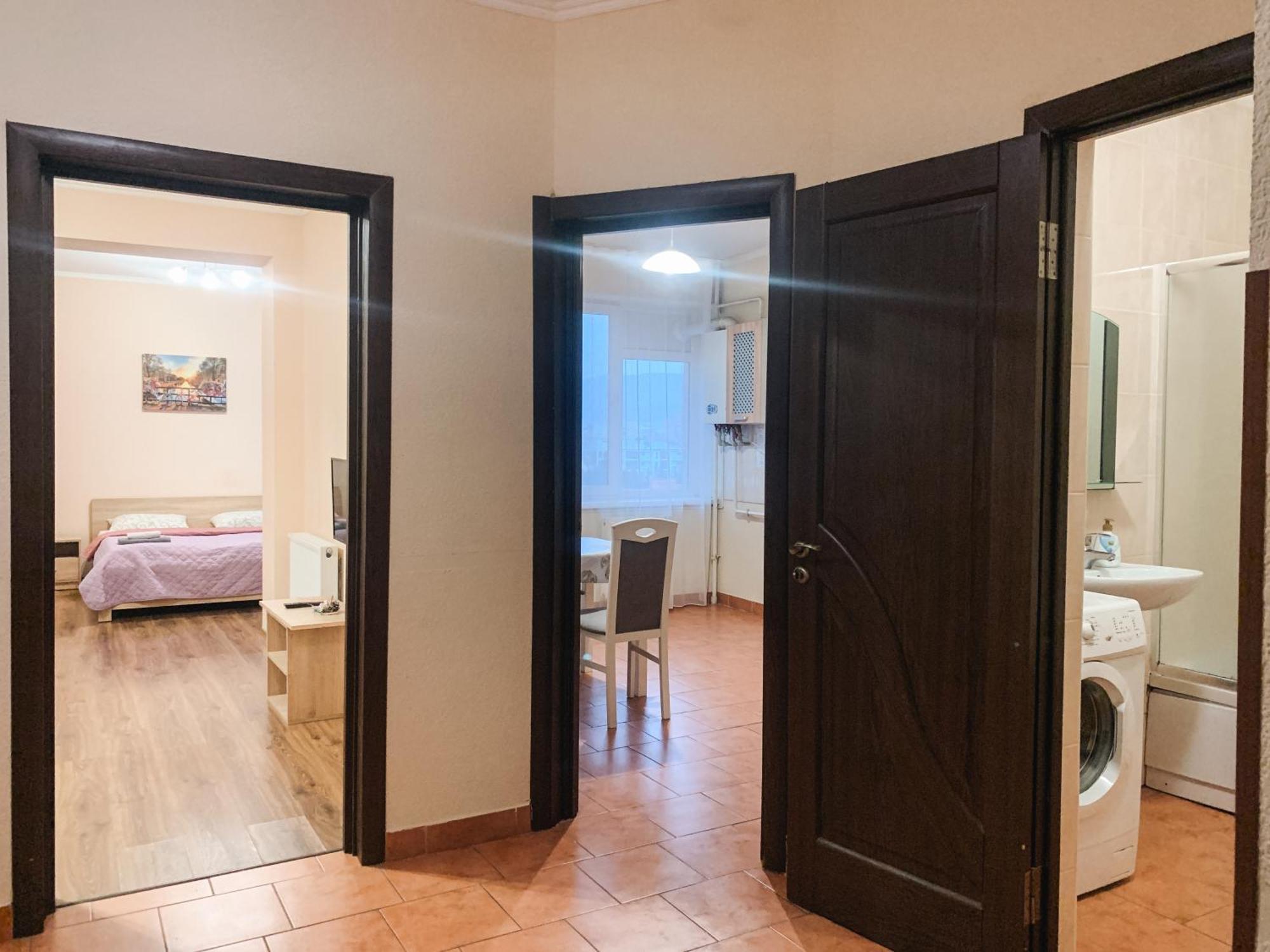 Apartments Domovik Parkaniya, 2A Мукачеве Екстериор снимка