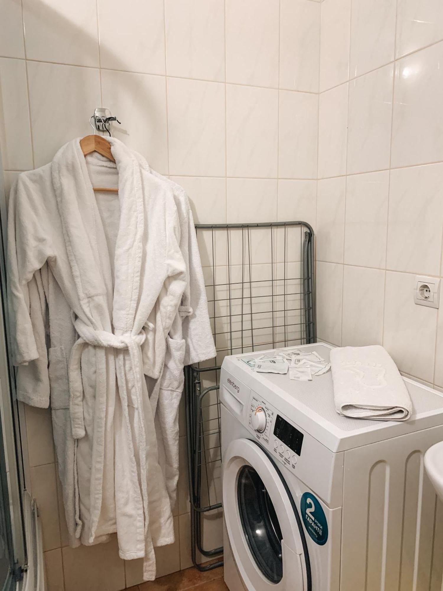 Apartments Domovik Parkaniya, 2A Мукачеве Екстериор снимка